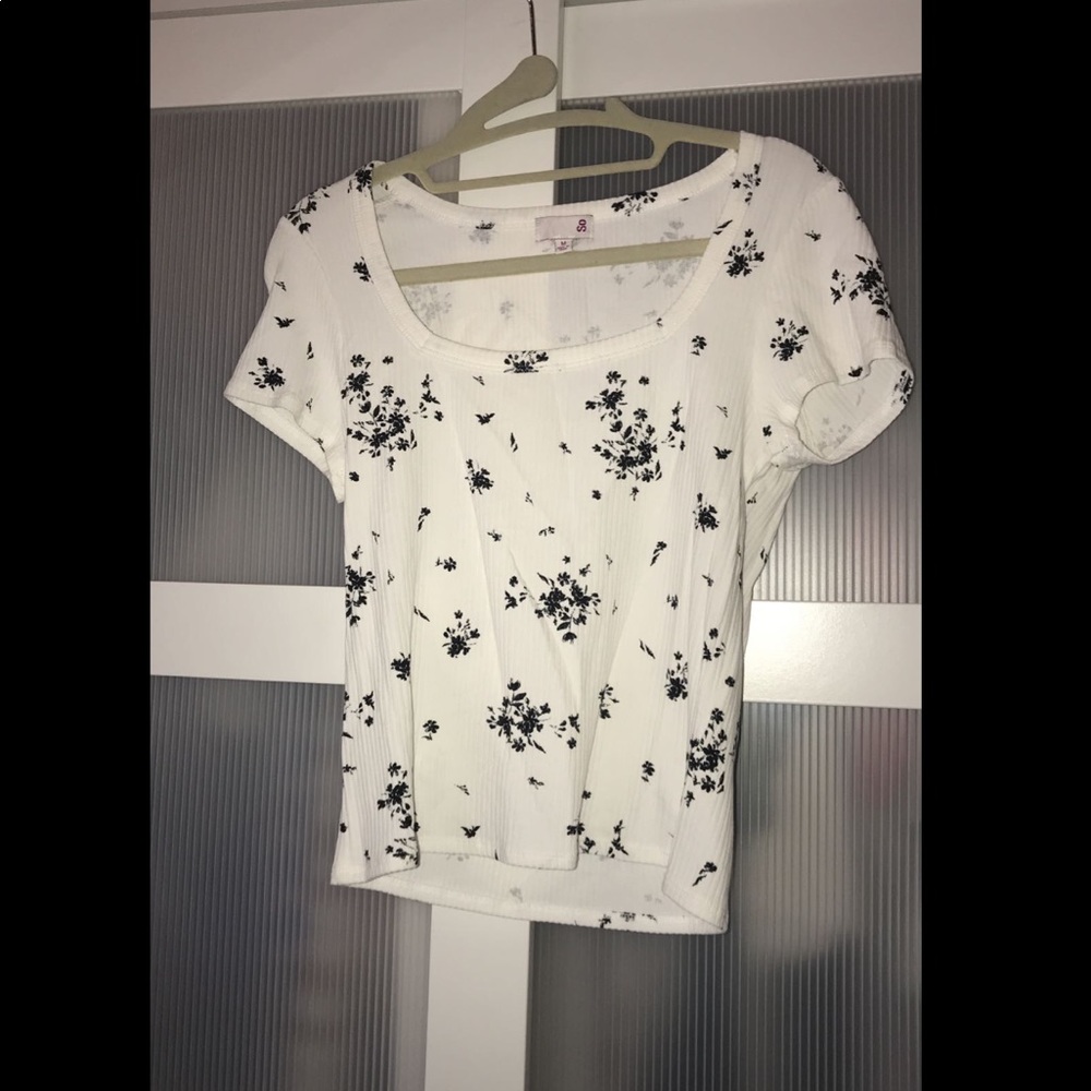 u neck tight fitting shirt